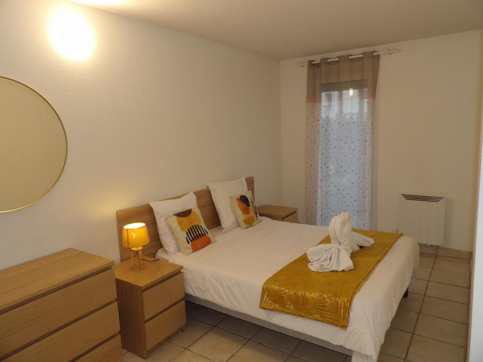 Le Cosy Wiener *Paris*Gare A 300 M*Disneyland* Champs-Sur-Marne Bagian luar foto
