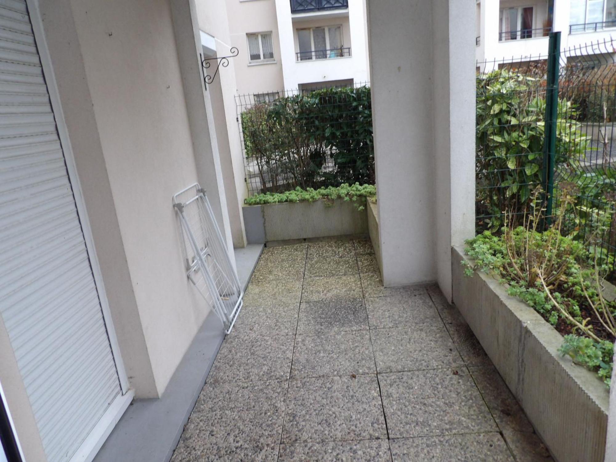 Le Cosy Wiener *Paris*Gare A 300 M*Disneyland* Champs-Sur-Marne Bagian luar foto